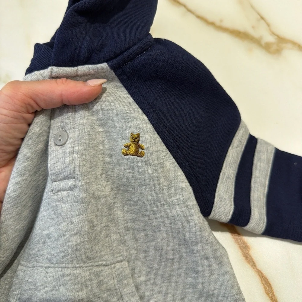 GAP Navy and Gray Kids Footie